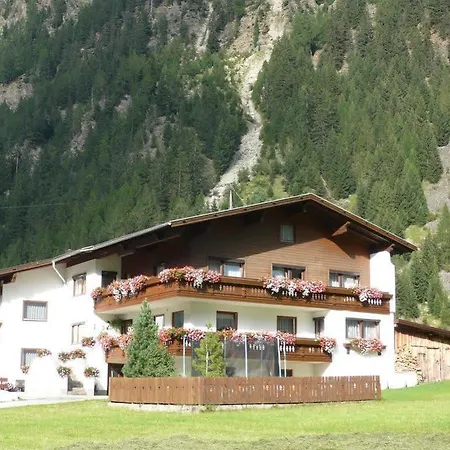 Gasthof Gästeheim Schmiedhof Sölden